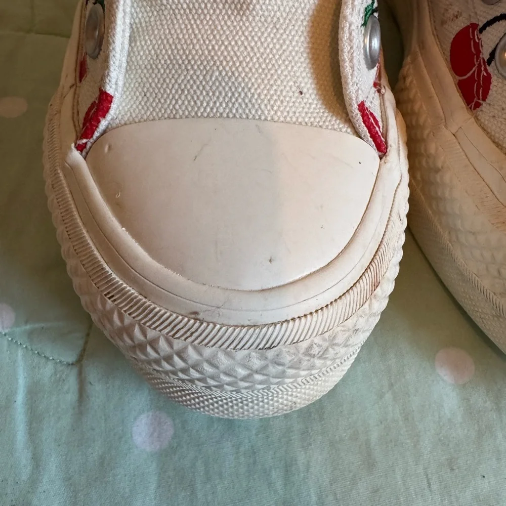 Converse High Tops Cherry Womens Size 5